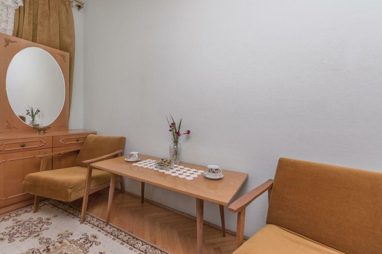 Apartment Nansy Omis Exterior photo
